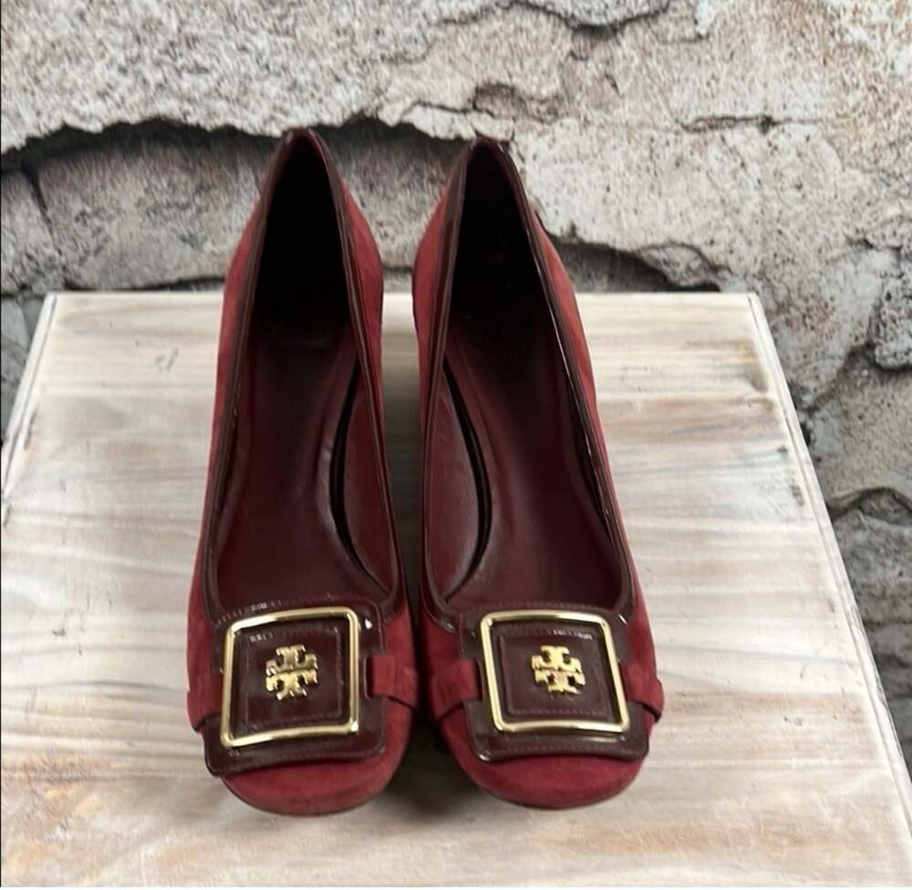 Tory Burch Women's Shoes size 9.5 Very Nice For An Office Job S63